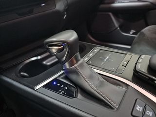 Lexus UX 2.0 250h Business Navigation