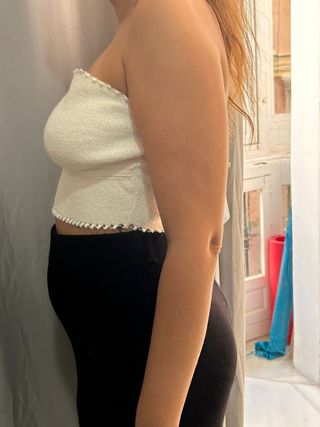 Top blanco L con etiqueta