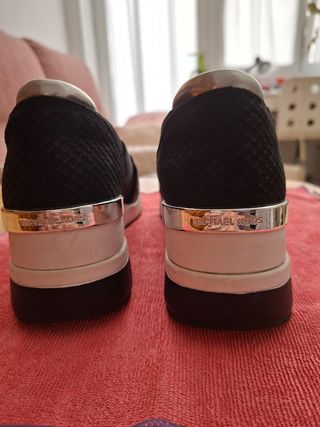 Sneakers Michael Kors Mujer Negro/Plata