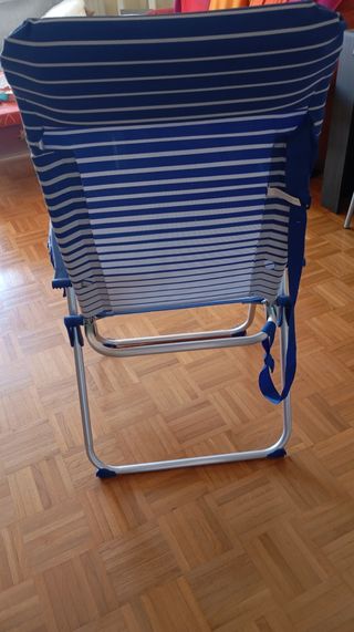 Se vende bonita silla de playa, marca Crevicosta.