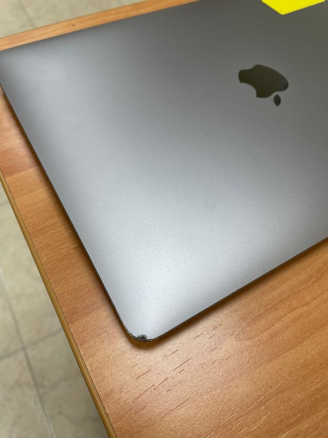 Apple MacBook Air 2018 -101405-