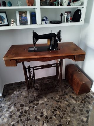 Máquina de coser Sigma con motor