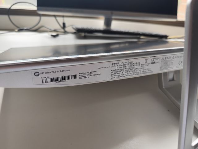 Monitor HP X6W26AA 24" con altavoces incorporados