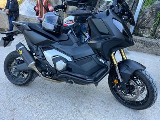 Moto Honda X-ADV Negra