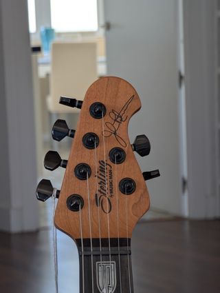 Guitarra Sterling by MusicMan JP150DQM DiMarzio
