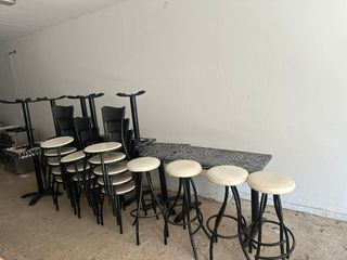 Mesas y Sillas Hostelería 8mesas 14 sillas y 4 tab