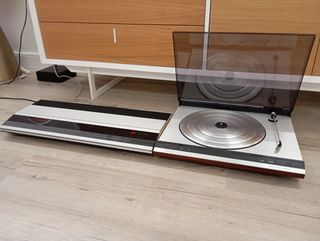Equipo Bang & Olufsen
Beogram 2202, Beomaster 2000
