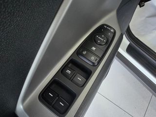 KIA Niro 1.6 GDi PHEV 104kW 141CV Drive