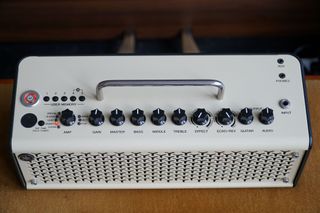 Amplificador Guitarra Yamaha THR10 II