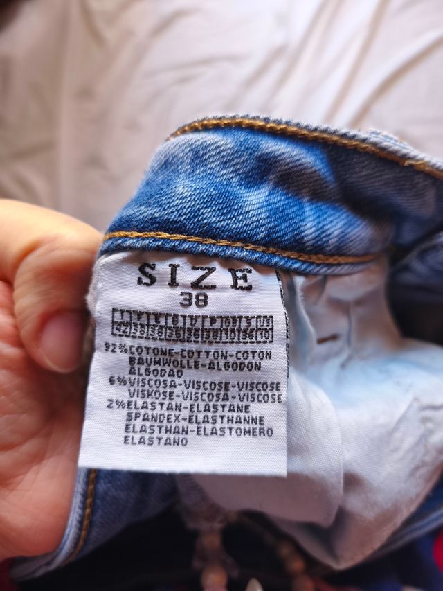 Vaqueros SIZE rotos talla 38