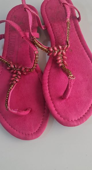 Sandalias Joya Fucsia y Doradas