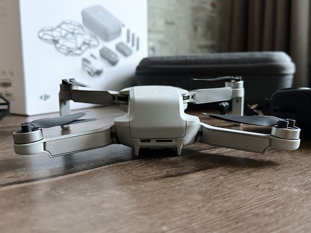 DJI Mavic Mini Fly More Combo Drone