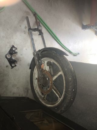 Llanta, horquillas quilla  y guardabarros, discos 