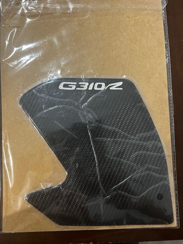 Pegatinas depósito BMW G310R