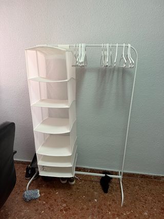 Asino Ikea per vestiti