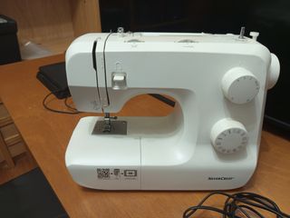 Máquina de coser SilverCrest