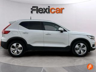 Volvo XC40 2.0 T4 Momentum Auto