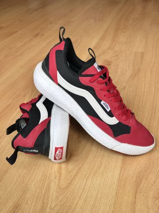 Zapatillas Vans 38, UltraRange rojo y negro