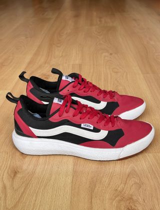 Zapatillas Vans 38, UltraRange rojo y negro