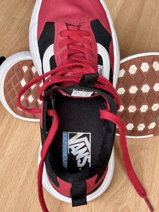 Zapatillas Vans 38, UltraRange rojo y negro