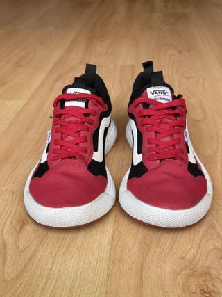 Zapatillas Vans 38, UltraRange rojo y negro
