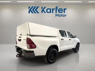Toyota Hilux 2.4 D-4D Cabina Doble GX