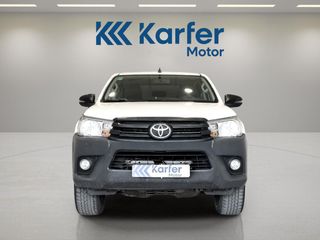 Toyota Hilux 2.4 D-4D Cabina Doble GX