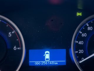 Toyota Hilux 2.4 D-4D Cabina Doble GX