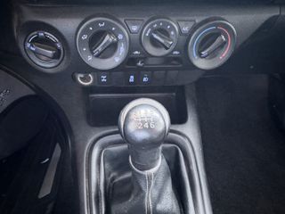 Toyota Hilux 2.4 D-4D Cabina Doble GX