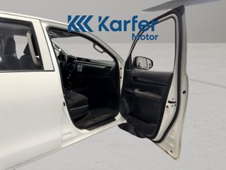 Toyota Hilux 2.4 D-4D Cabina Doble GX