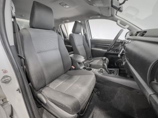 Toyota Hilux 2.4 D-4D Cabina Doble GX