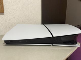 PlayStation 5 con caja original, sin mando