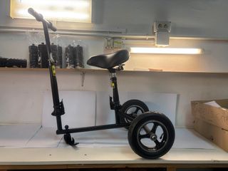 Asiento negro para patinete/scooter