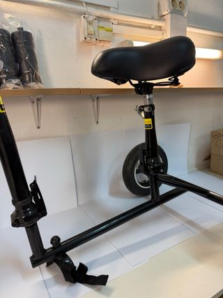 Asiento negro para patinete/scooter