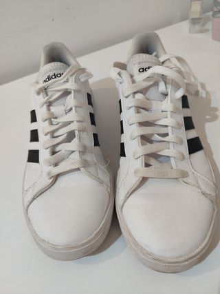 Zapatillas Adidas Blancas Talla 41.5
