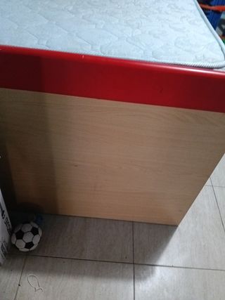 Cama doble con 3 cajones
