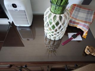 Mueble de salón artesanal color caoba