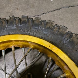 Rueda trasera Pitbike 10 llanta dorada
