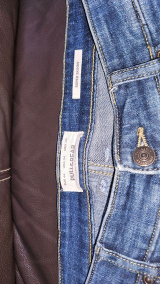 Pantalón vaquero Pull&Bear desgastado azul