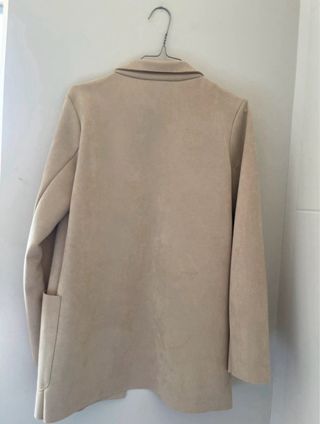 Chaqueta Zara ante beige