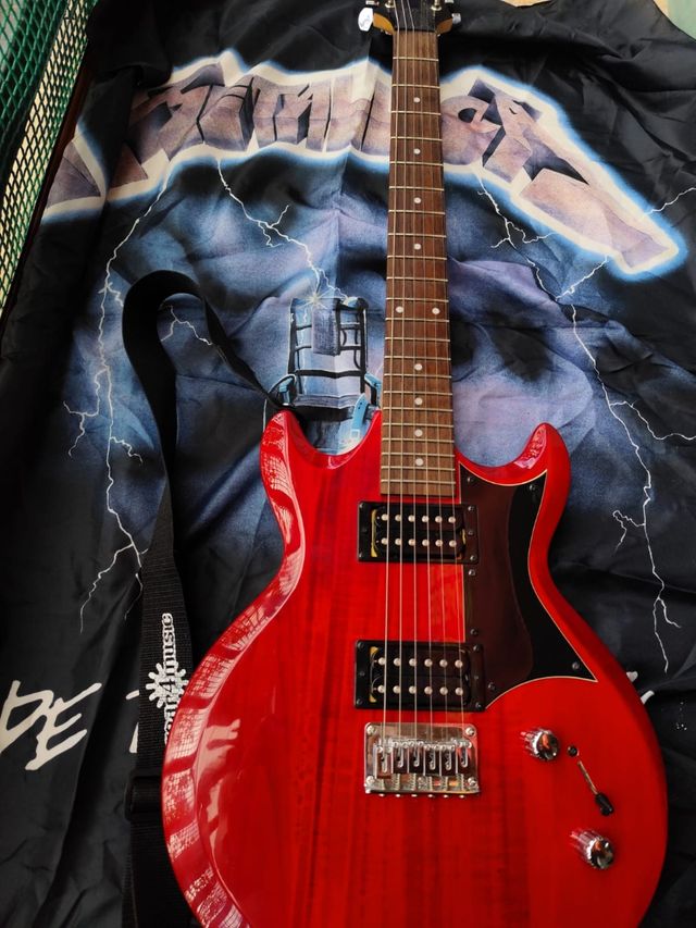 Guitarra ibanez gio roja