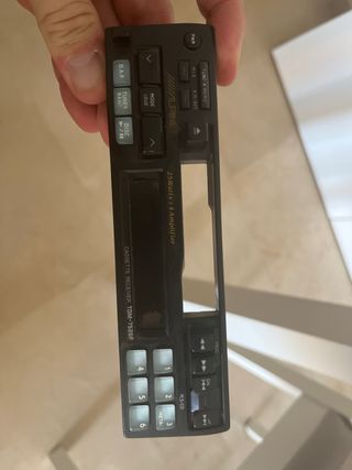 Alpine TDM-7526F Radio CD Cassette