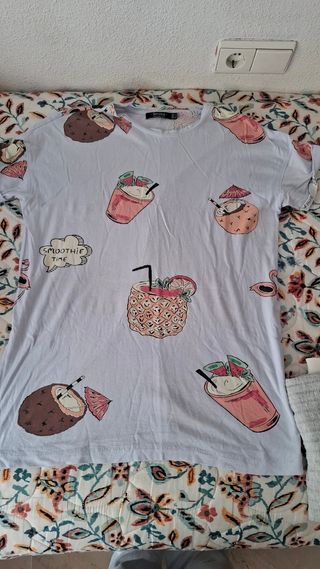 Camiseta Bershka estampada frutas XS