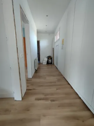 Carpintero montador de  suelos tarima y puertas