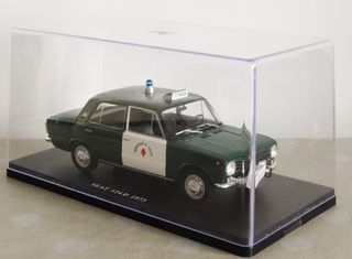 Seat 124D radar Guardia Civil de Tráfico 1/24