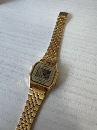 Reloj Casio Dorado Mujer LA680WEGA-9ER