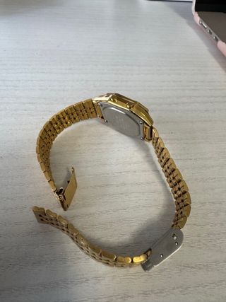Reloj Casio Dorado Mujer LA680WEGA-9ER