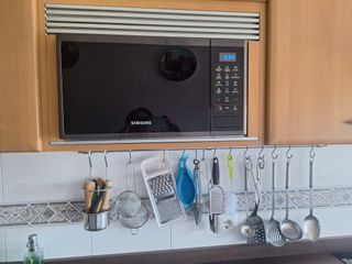 Varios electrodomesticos de cocina
