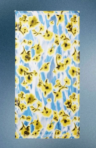 Bufanda floral azul y amarilla