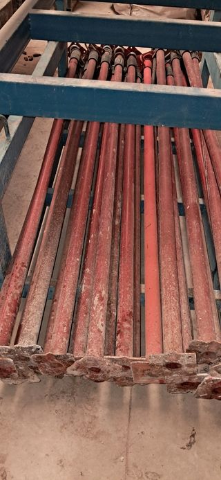 Puntal telescópico de 4,00m.